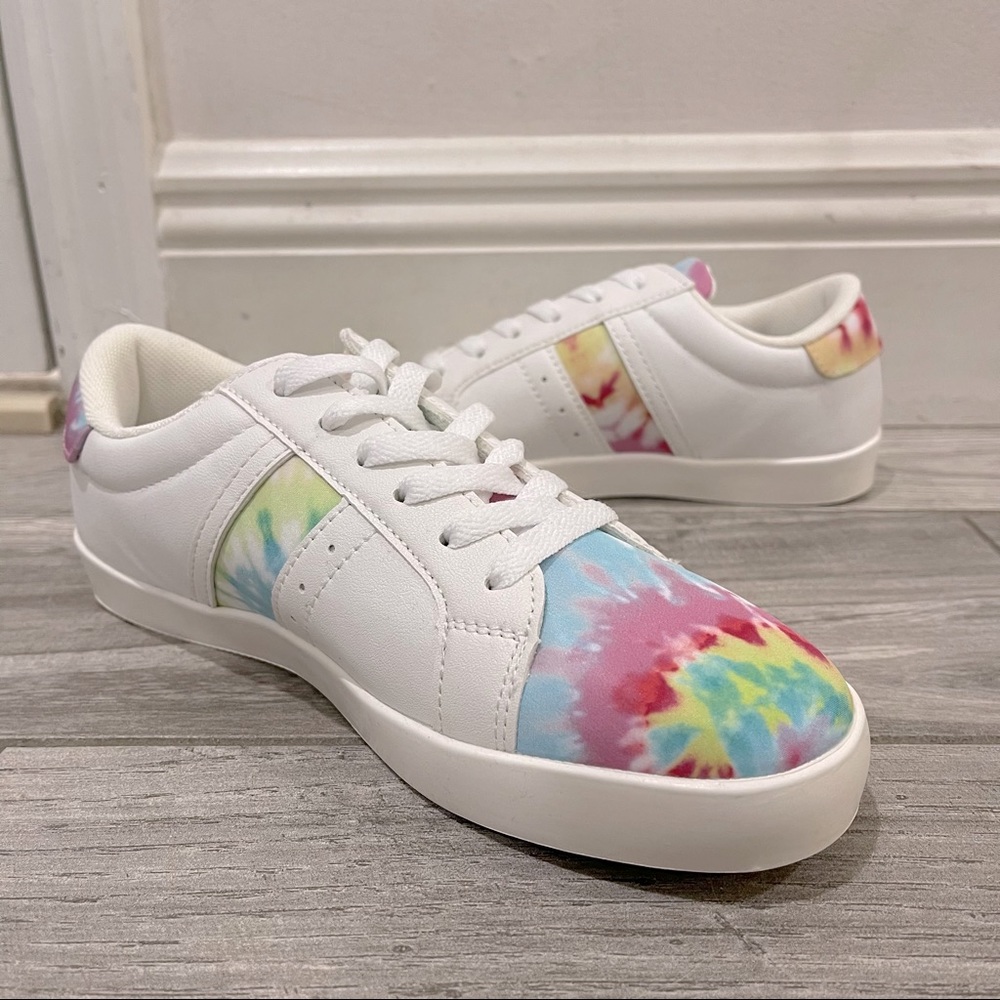 JUSTFAB tie-dye sneakers, SIZE 7